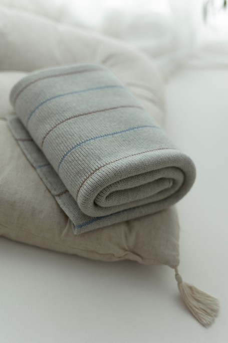 Babydecke aus 100% Merinowolle Light Grey Lines - Premium Collection - MY MEMI