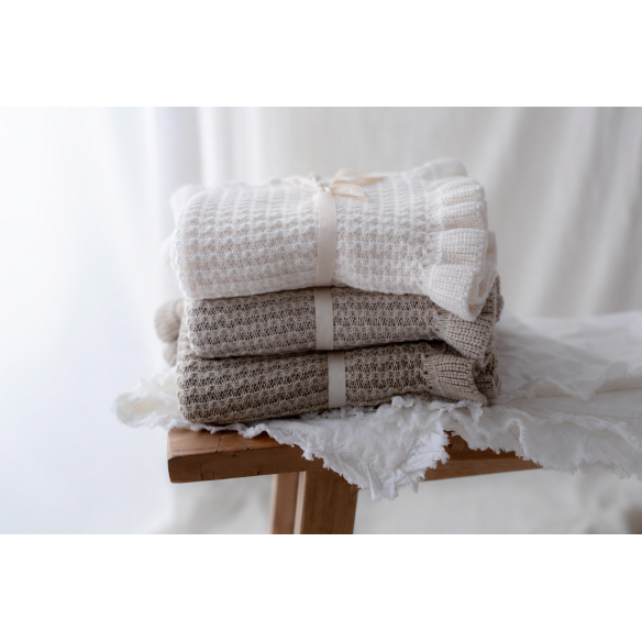 Bamboo blanket with a frill 85x105 beige MY MEMI