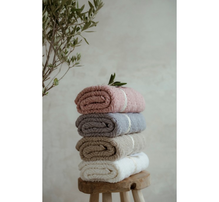 Kocyk ze 100% wełny merino warm beige Pearl - premium collection