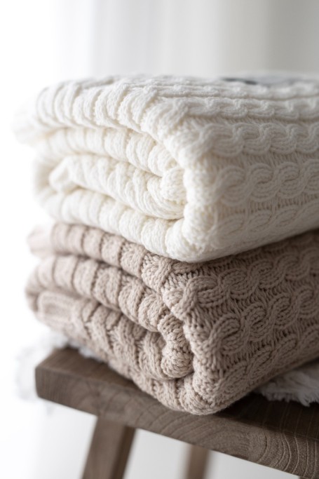 Ciepły kocyk ze 100% wełny merino warm beige - premium collection 2