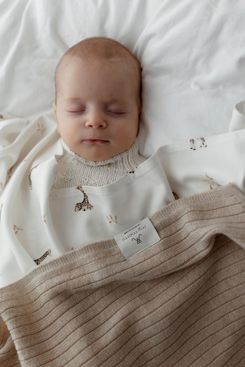 Decke aus 100 % Merinowolle Warm Beige in Streifen – Premium-Kollektion - MY MEMI