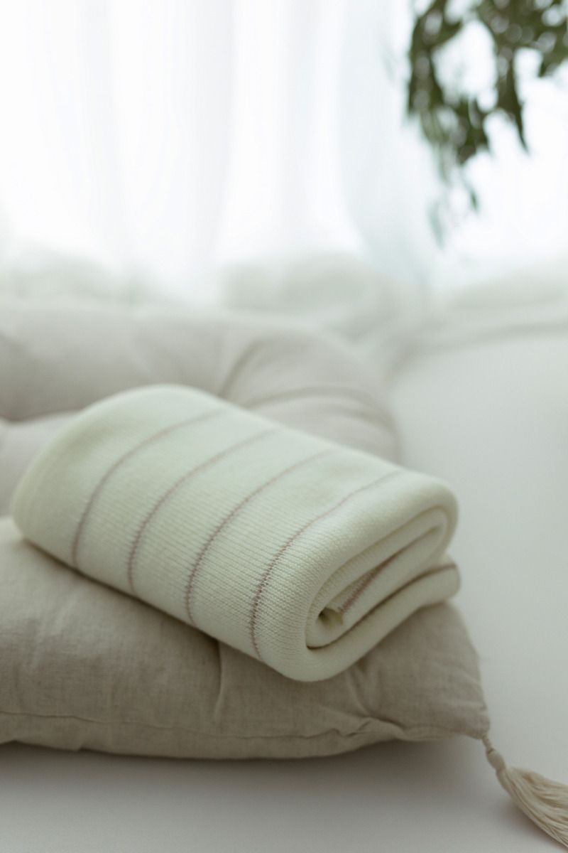 Babydecke aus 100% Merinowolle Cream Lines - Premium Collection
