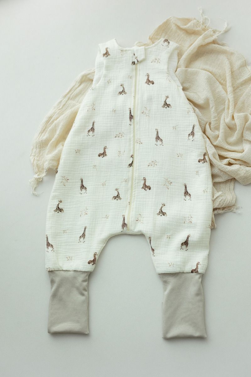 Bio Baumwolle Musselin Babyschlafsack mit Beinen 1 - 3 Jahre 1.0 TOG - giraffes