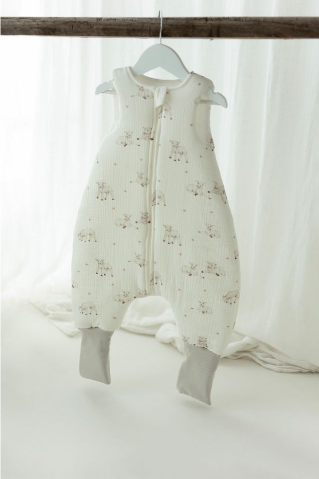 Bio Baumwolle Musselin Babyschlafsack mit Beinen 1 - 3 Jahre 2.5 TOG - little sheeps
